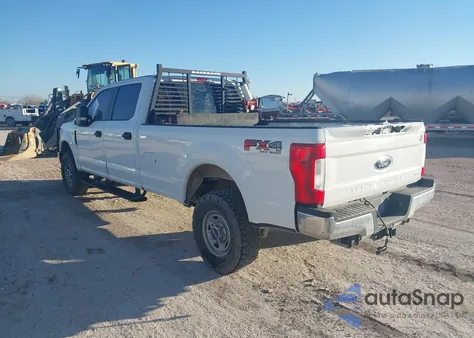 2018 Ford F-250 Xl из США, поврежденный, VIN 1FT7W2B62JEC23574